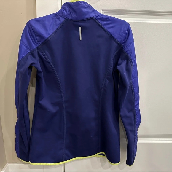 C9 by Champion venture loft purple jacket  size small - Picture 3 of 4